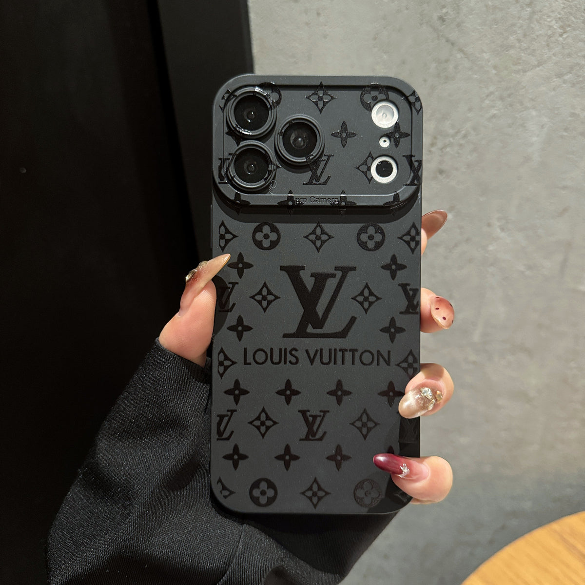Premium Monogram iPhone Hülle – Ansicht 1