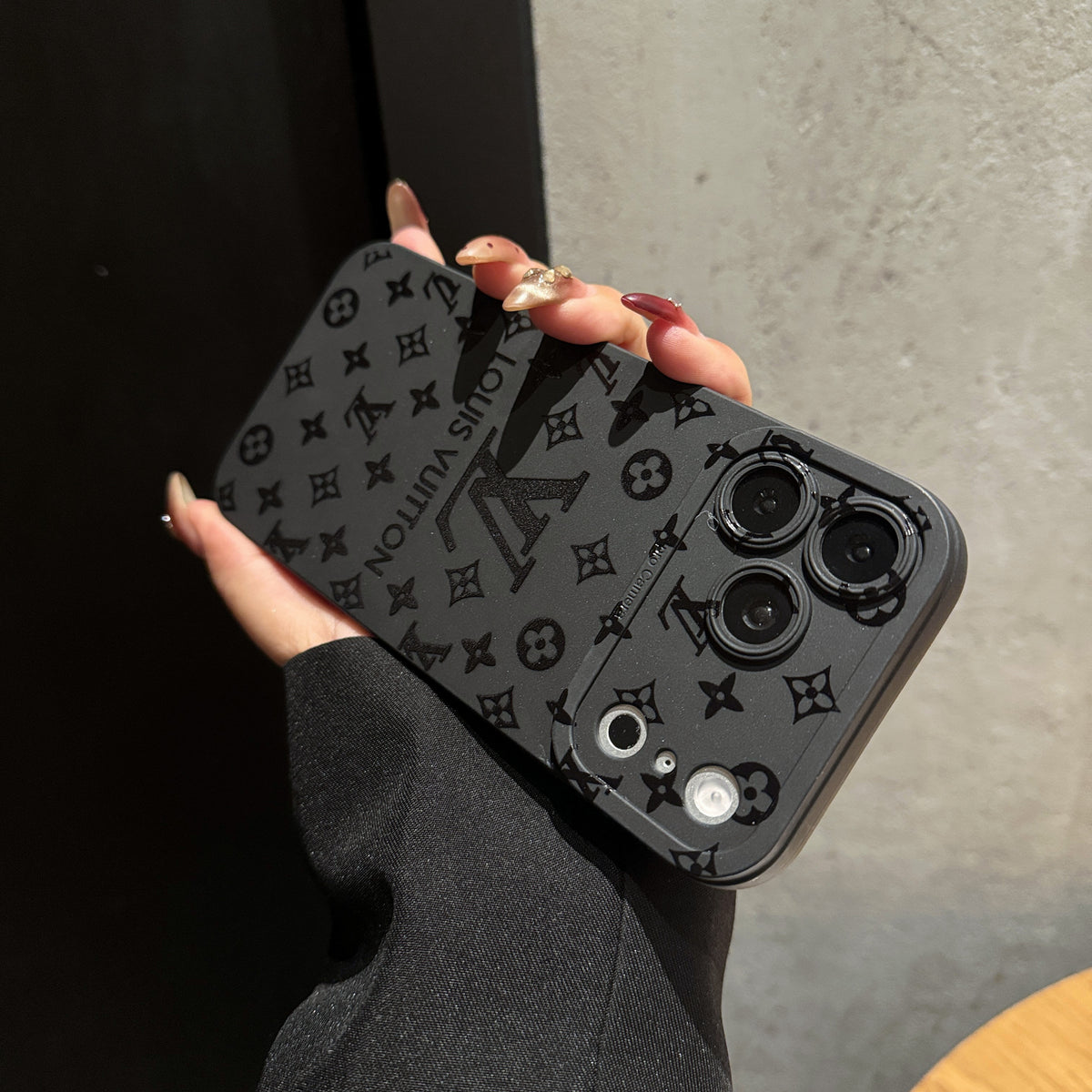 Premium Monogram iPhone Hülle – Ansicht 4