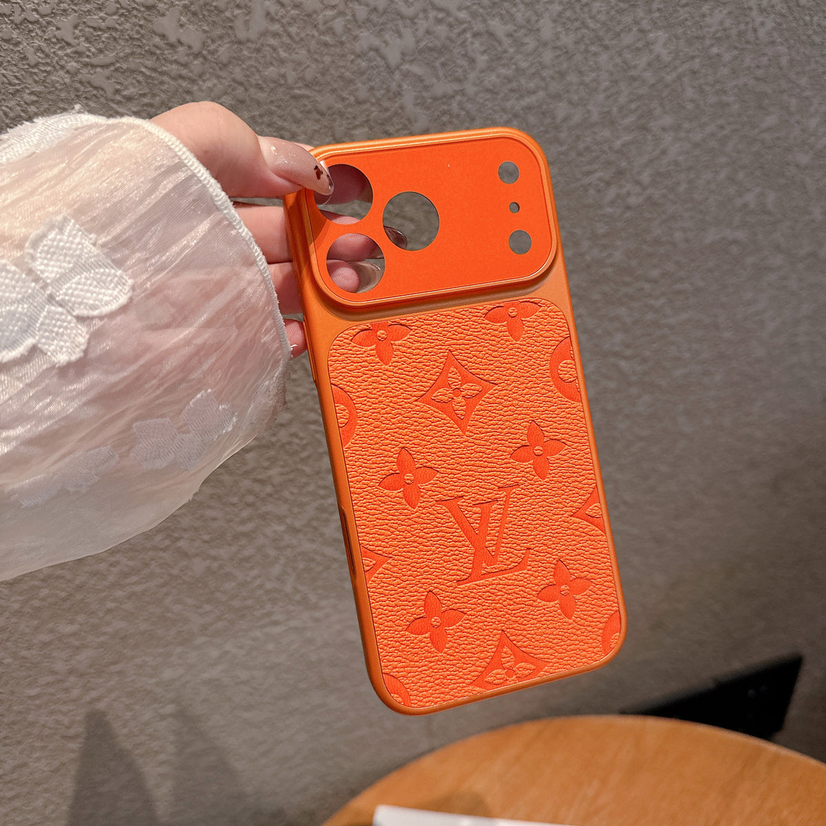 The Tangerine Monogram iPhone Hülle – Ansicht 2
