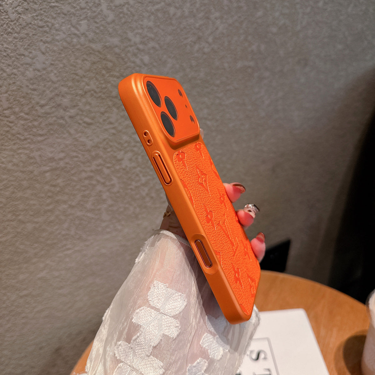 The Tangerine Monogram iPhone Hülle – Ansicht 3