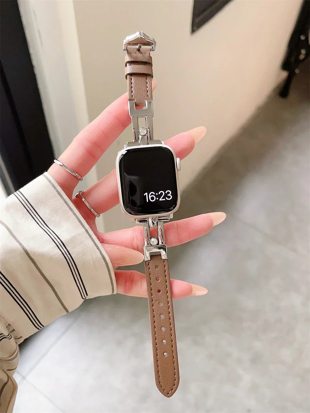 Diamonds Leather Strap For Apple Watch